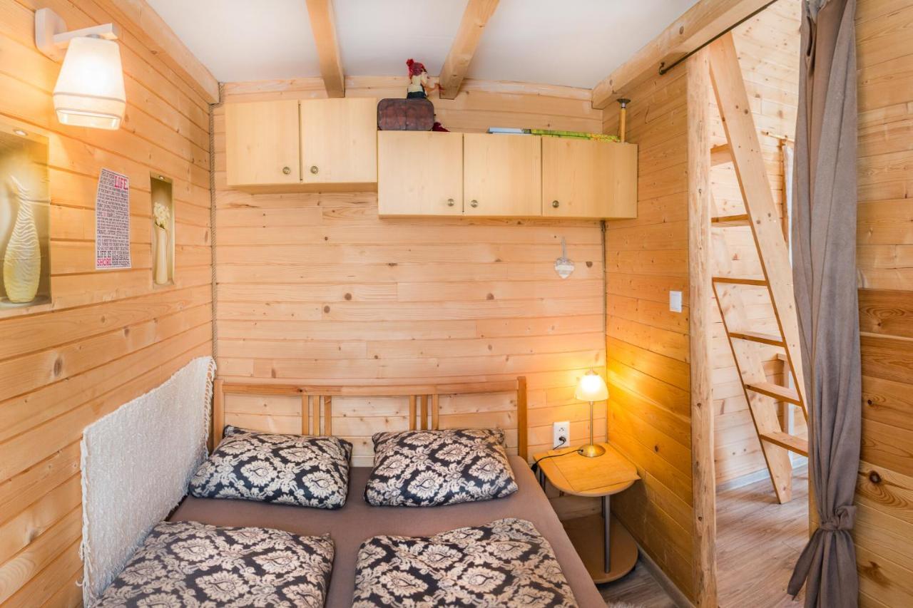 Вилла Tiny House Lavender Podturen Экстерьер фото