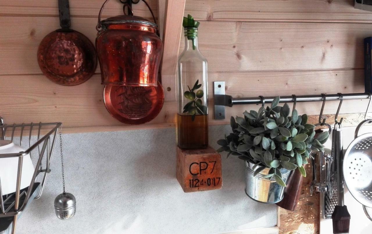 Вилла Tiny House Lavender Podturen Экстерьер фото